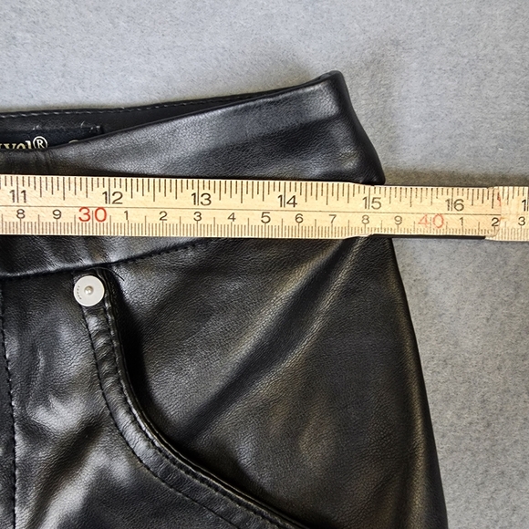 Blank NYC Black Faux Leather Trousers Women 30 Waist - Picture 5 of 10